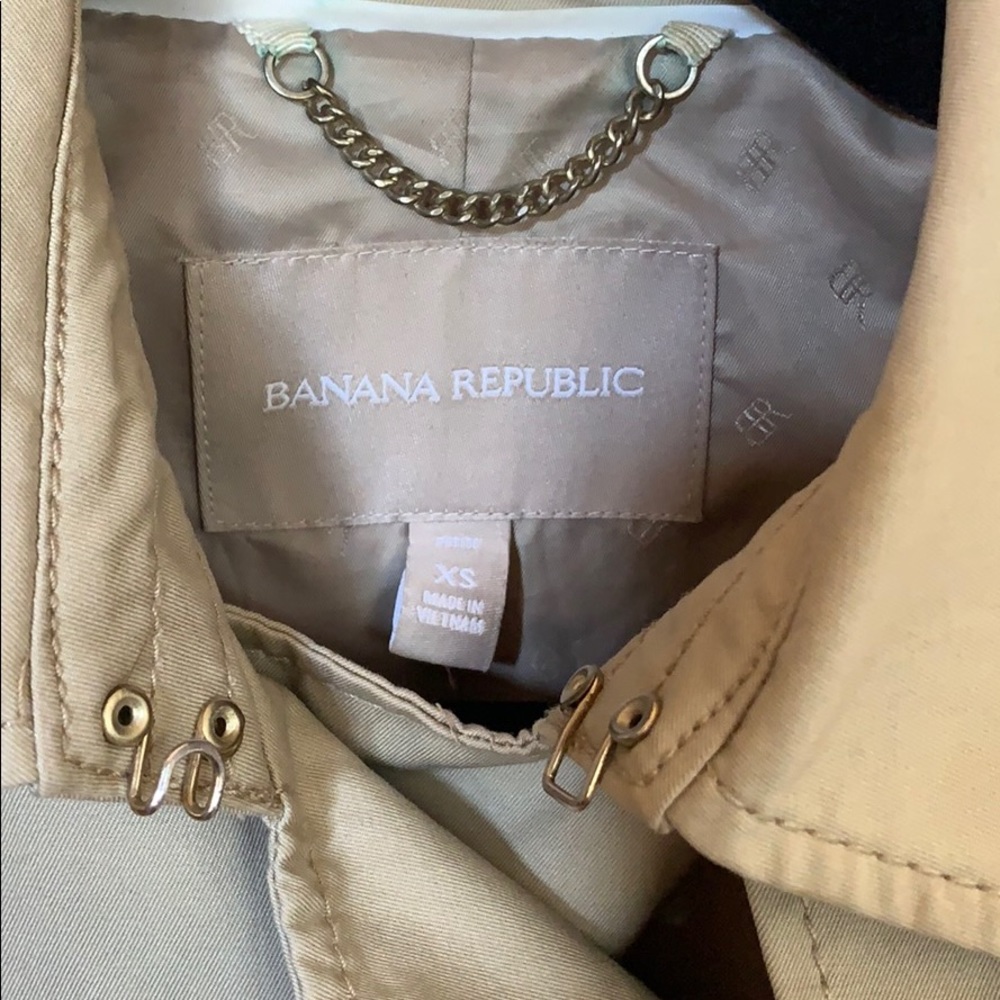 Banana Republic Classic Trench Coat - Picture 4 of 6
